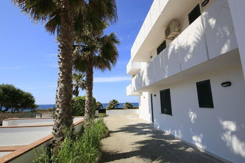 Blu Side Hotel & Residence Torre San Giovanni Buitenkant foto